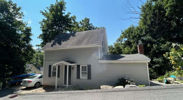 Photo of 8 High St, Wolfeboro, NH 03894