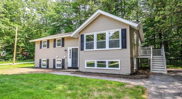Photo of 21 Ridgefield Dr, Milford, NH 03055