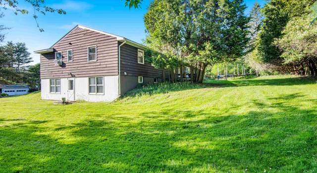Photo of 353 Towne Hill Rd, Montpelier, VT 05602