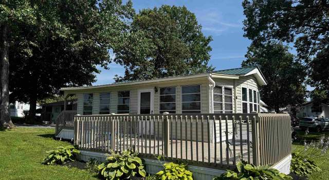 Photo of 1 Pike Cir, South Hero, VT 05486