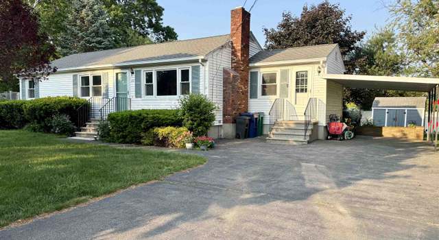 Photo of 22 Sanborn Rd, Hampton, NH 03842