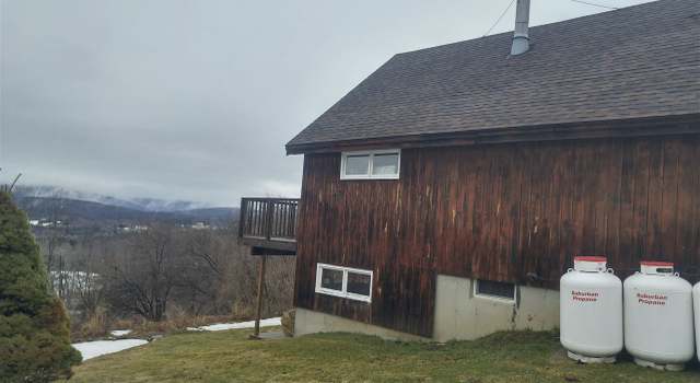 Photo of 78 Valley View Rd, Waterbury Center, VT 05677