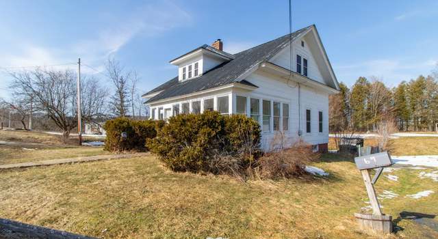 Photo of 61 East St, Orleans, VT 05860
