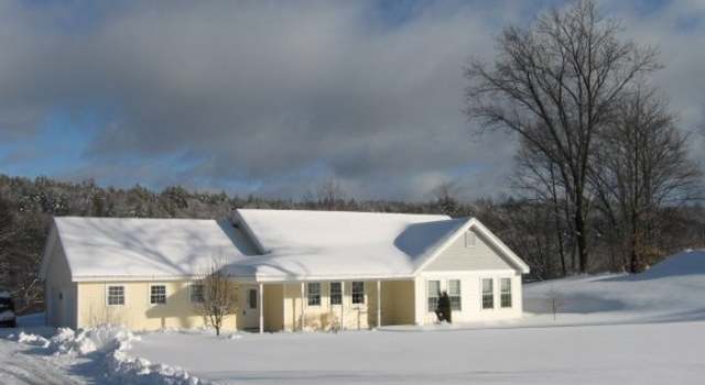 Photo of 492 River Rd, Weare, NH 03281