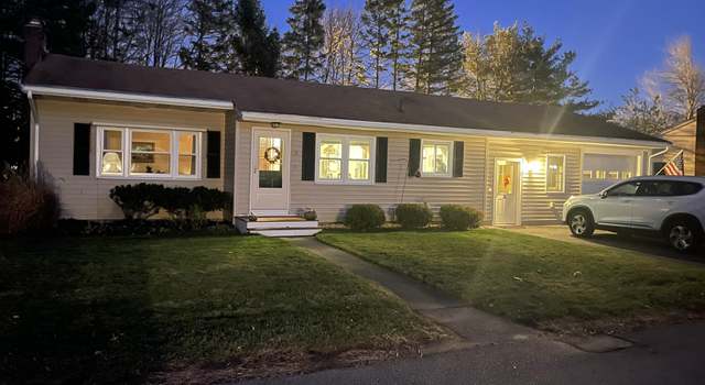Photo of 3 Bonnie Dr, Exeter, NH 03833