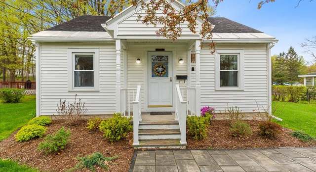 Photo of 121 Fillmore St, Bennington, VT 05201