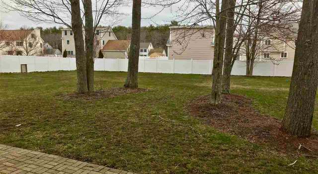 Photo of 85 Viola Cir, Seabrook, NH 03874