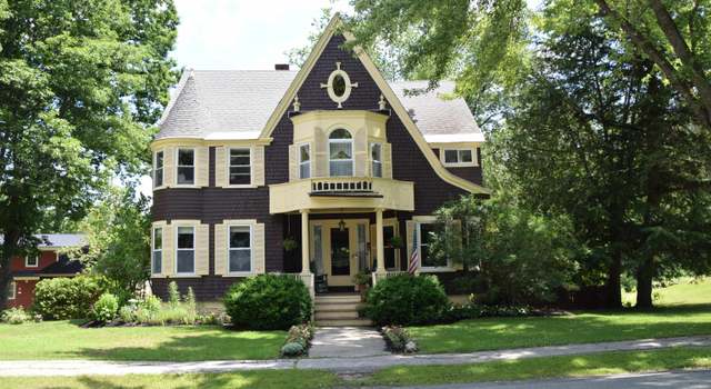 Photo of 14 Burnside St, Lancaster, NH 03584