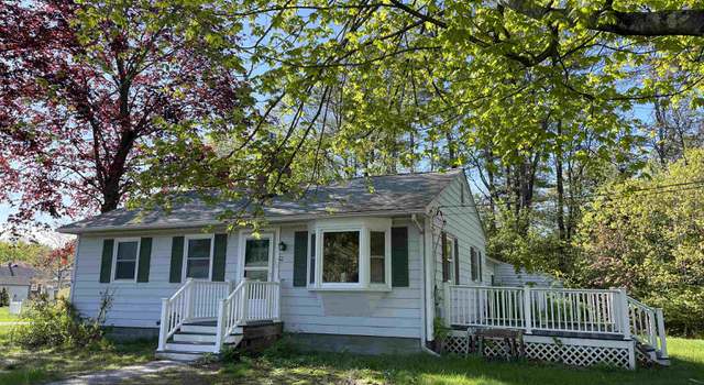 Photo of 11 Rundlett St, Concord, NH 03301