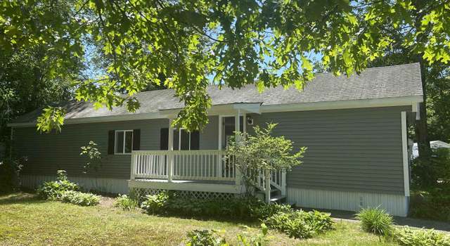 Photo of 41 Mavis Ave, Rochester, NH 03839