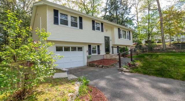 Photo of 3 Roundtree Dr, Merrimack, NH 03054