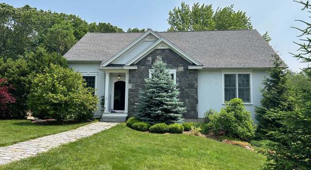 Photo of 9 Woodlawn Ave, Bedford, NH 03110