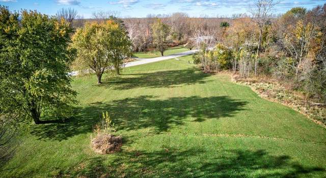 Photo of 569 Lake Rd, Saint Albans, VT 05478