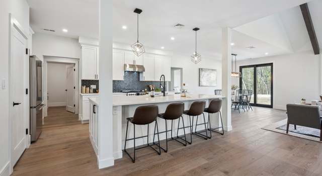 Photo of 31 Trails Edge Rd, Windham, NH 03053