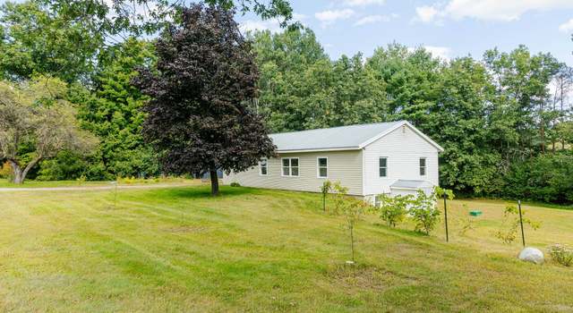 Photo of 564 Old Drewsville Rd, Walpole, NH 03608