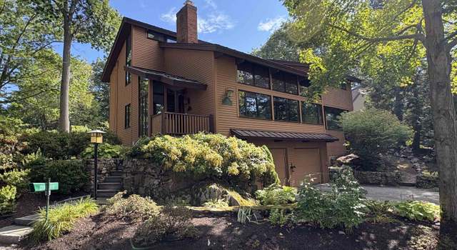 Photo of 52 Quarterdeck Ln, New Castle, NH 03854