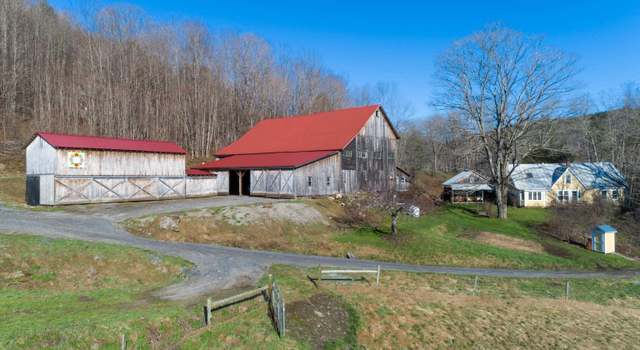 Photo of 51 Hook Rd, Chelsea, VT 05038