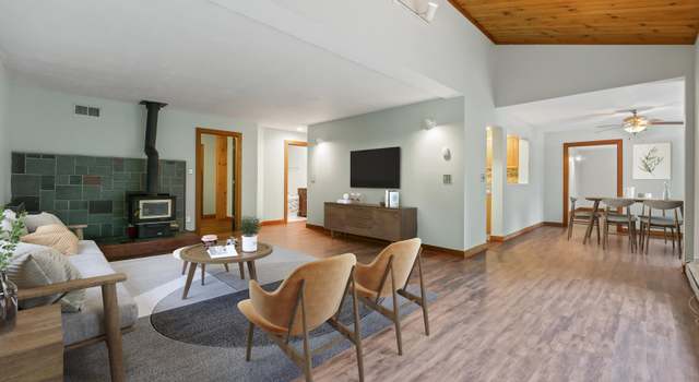 Photo of 11 Spencer Ln, Lee, NH 03861