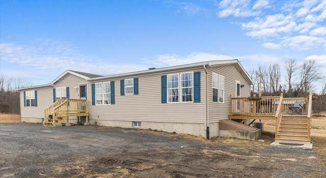 Photo of 145 Summit Rd, Alburgh, VT 05440