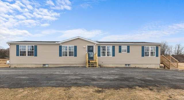 Photo of 145 Summit Rd, Alburgh, VT 05440