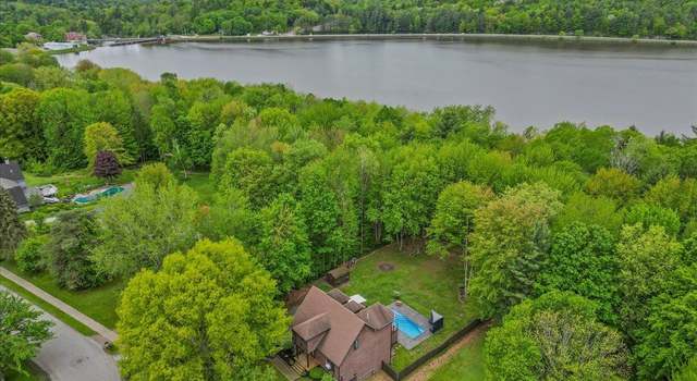 Photo of 100 Maplewood Ave, Milton, VT 05468