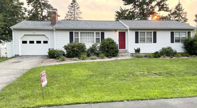 Photo of 17 Wheaton Dr, Nashua, NH 03063