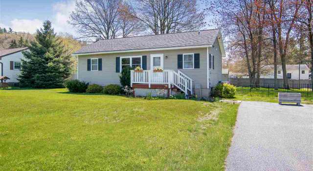 Photo of 821 Prim Rd, Colchester, VT 05446