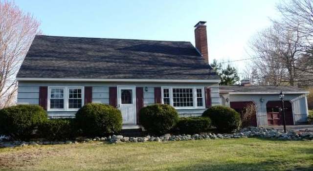 Photo of 31 GARRISON Dr, Bedford, NH 03110