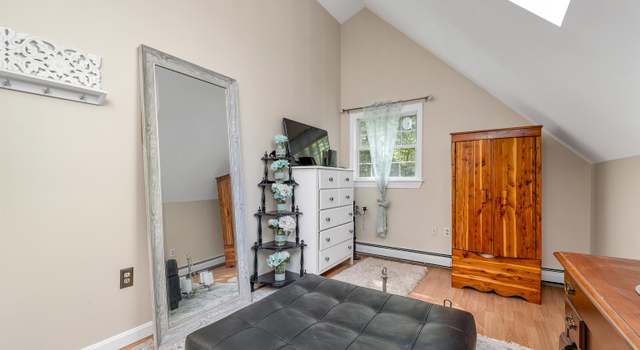 Photo of 93 Birch Rd, Chester, NH 03036-4002