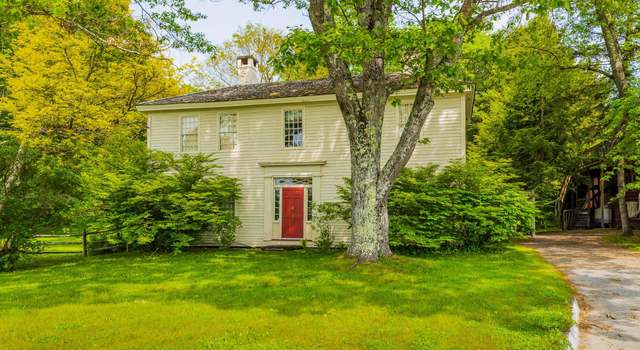 Photo of 4 Quechee Rd, Hartland, VT 05048