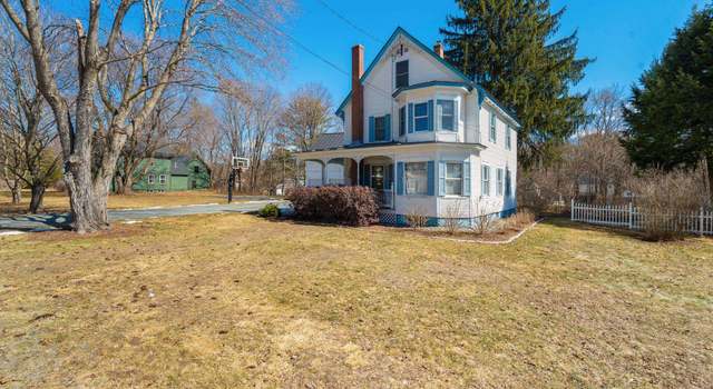 Photo of 249 Norwich Ave, Hartford, VT 05088