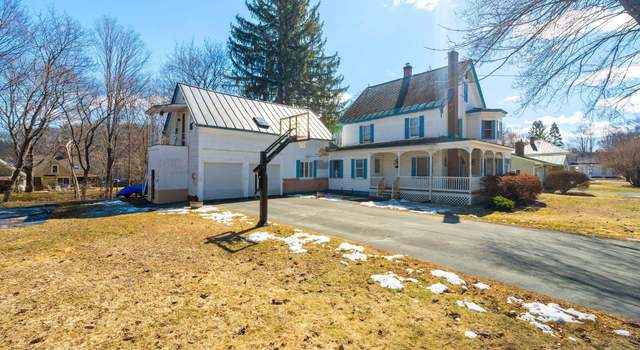 Photo of 249 Norwich Ave, Hartford, VT 05088