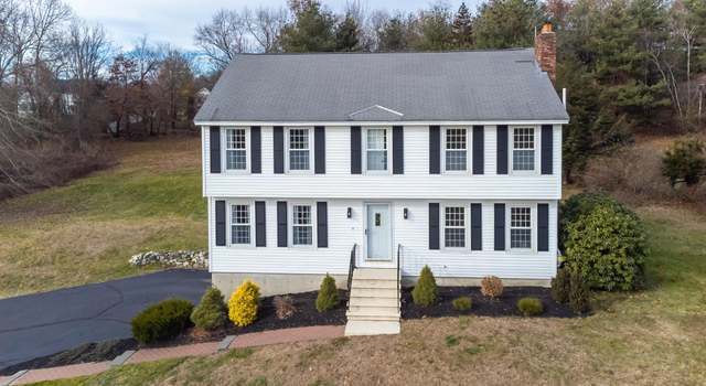 Photo of 3 Grandview Rd, Windham, NH 03087