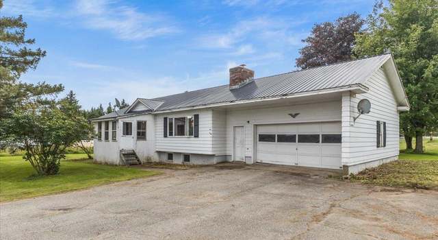 Photo of 16 Pleasant View Dr, Albany, VT 05820