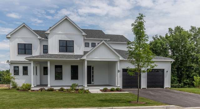Photo of 51 Barn Rd, South Burlington, VT 05403