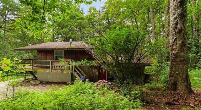 Photo of 796 Sherwood Dr, Mendon, VT 05701