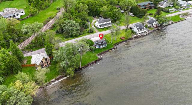 Photo of 638 Bay Rd, Shelburne, VT 05482