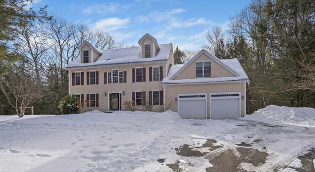 Photo of 4 Champernowne Rd, Madbury, NH 03823