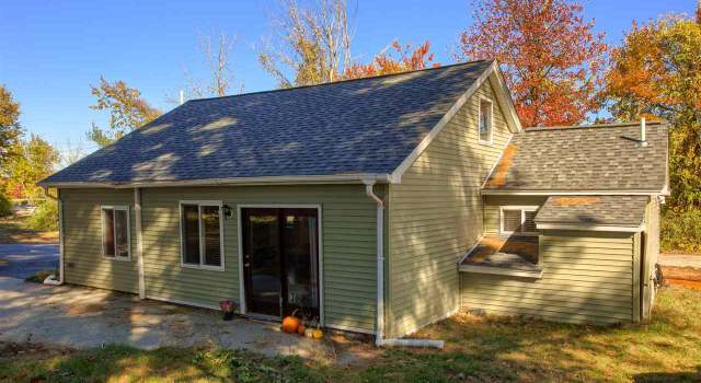 Photo of 3 Gull Ln, Merrimack, NH 03054