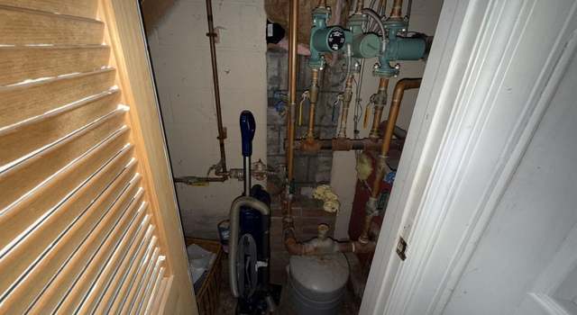 Photo of 688 N Main St, Hartford, VT 05001