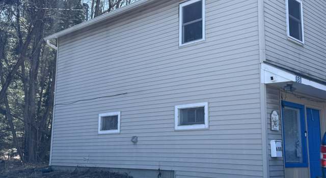 Photo of 688 N Main St, Hartford, VT 05001