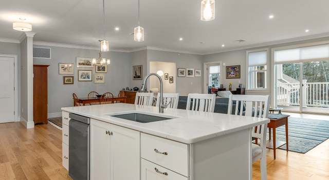 Photo of 32 Willey Creek Rd #404, Exeter, NH 03833