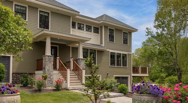 Photo of 28 New Castle Ave, Portsmouth, NH 03801