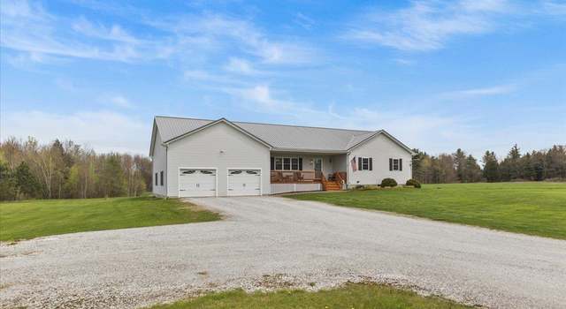 Photo of 157 Donna Dr, Sheldon, VT 05483