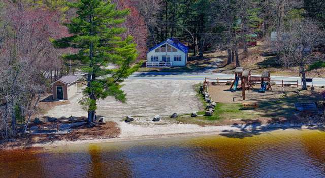Photo of 676 S High St, Bridgton, ME 04009