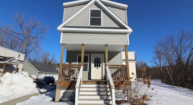 Photo of 121 O'Hear Ct, Waterbury, VT 05676