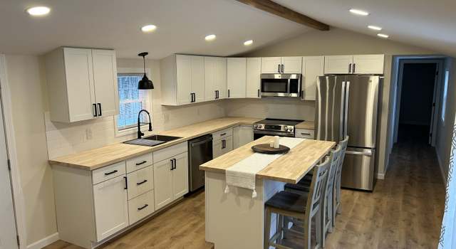 Photo of 12 Pinecrest Ests, Lee, NH 03861