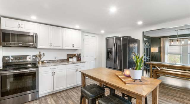 Photo of 173 Beacon St, Littleton, NH 03561