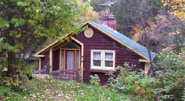 Photo of 461 Camels Hump Rd, Waterbury, VT 05676