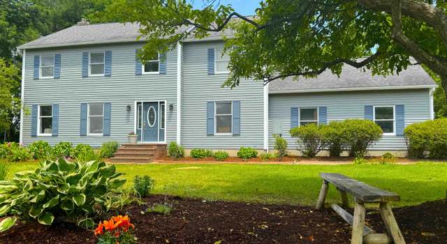 Photo of 195 Orchard Dr, Colchester, VT 05446